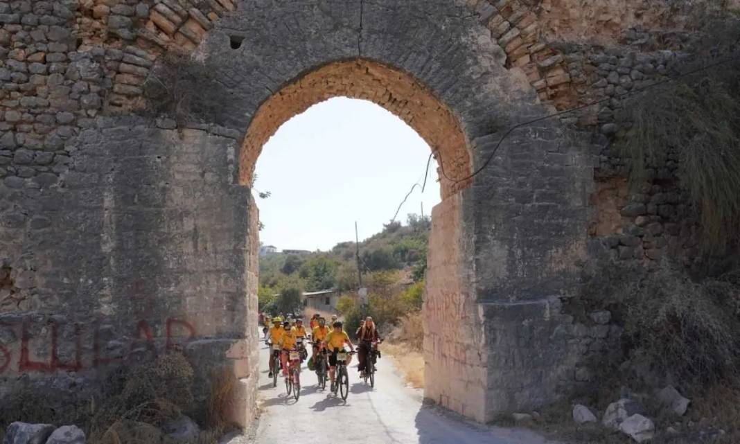 Mersin’de Antik Kentler Arasında Bisiklet Festivali! Pedallar Tarihe Dokunuyor 2